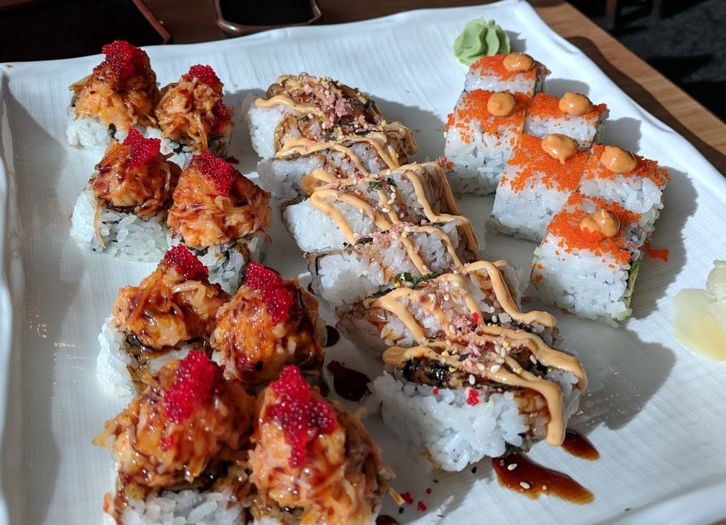 Sansu Sushi and Cocktails | restaurant | 4750 Hagadorn Rd #100, East Lansing, MI 48823, USA | 5173331933 OR +1 517-333-1933