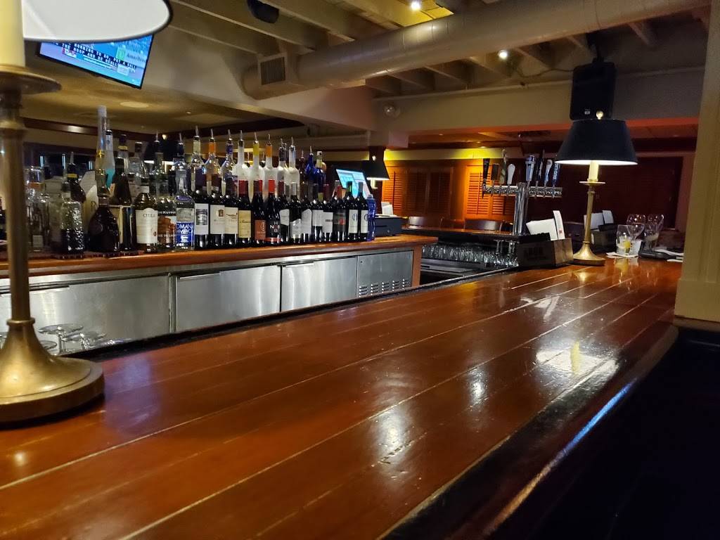 East Bay Grille | restaurant | 173 Water St, Plymouth, MA 02360, USA | 5087469751 OR +1 508-746-9751