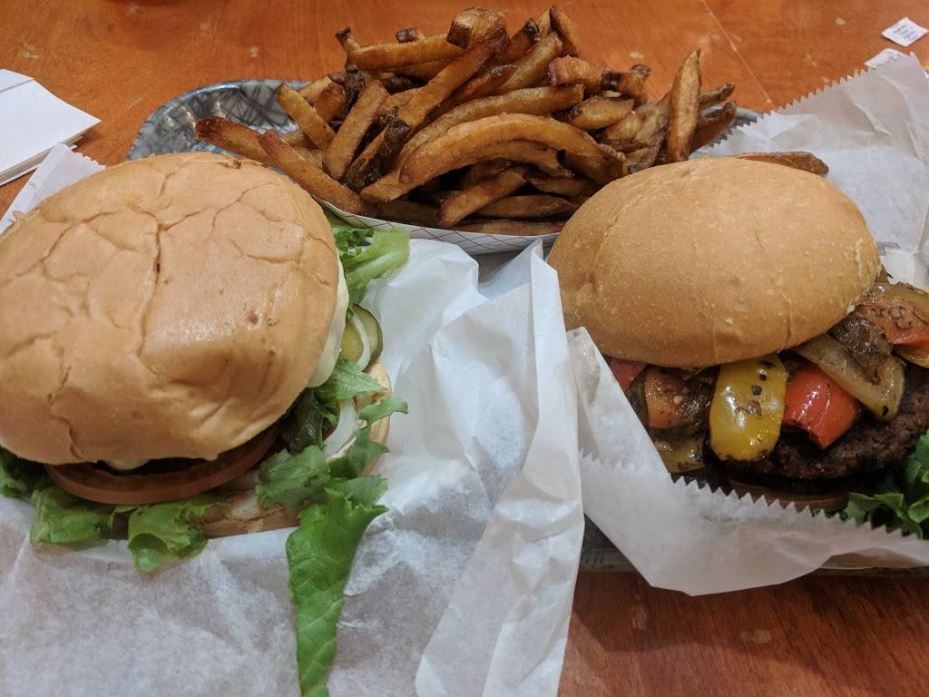 Bat 17 | meal takeaway | 1709 Benson Ave, Evanston, IL 60201, USA | 8477337117 OR +1 847-733-7117