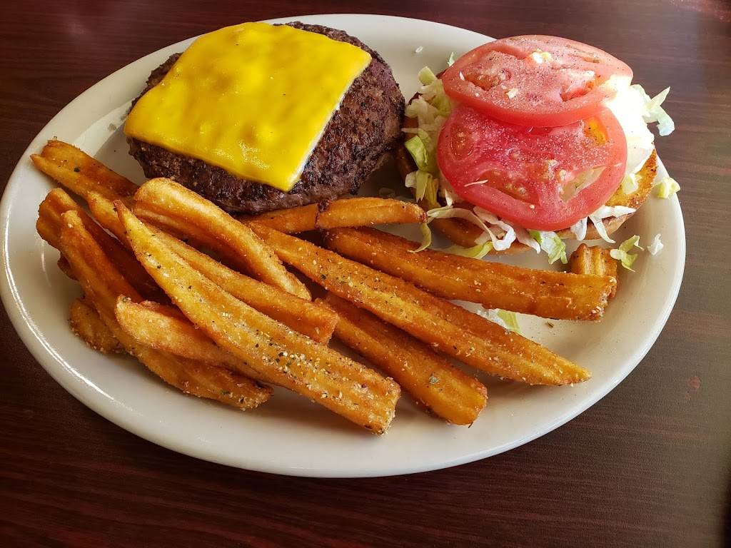 The Pesky Pelican Brew Pub | restaurant | 923 72nd St N, St. Petersburg, FL 33710, USA | 7273029600 OR +1 727-302-9600