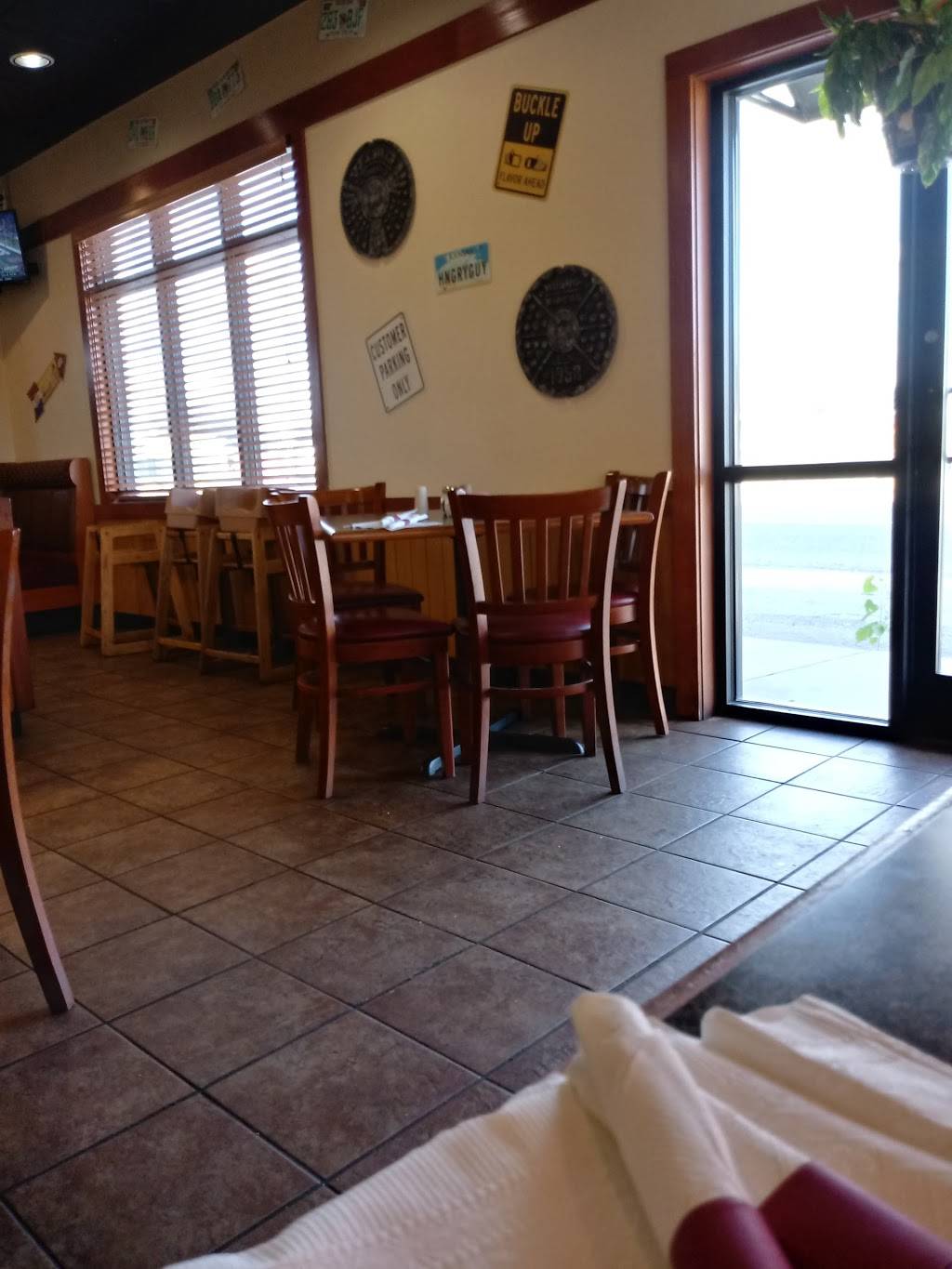 Pizza Hut | restaurant | 101 S D St, Davis, OK 73030, USA | 5803692302 OR +1 580-369-2302