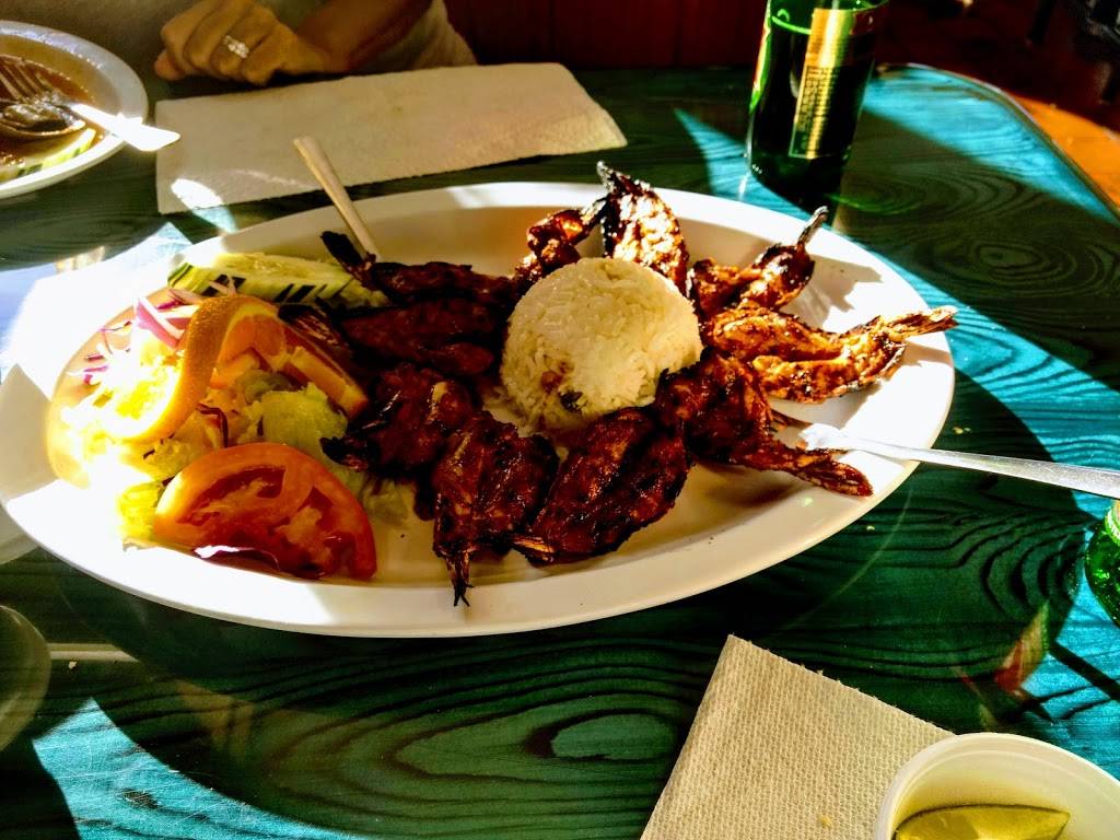 Las Islas Marias | restaurant | 2150 N Amidon Ave, Wichita, KS 67203, USA | 3162602149 OR +1 316-260-2149