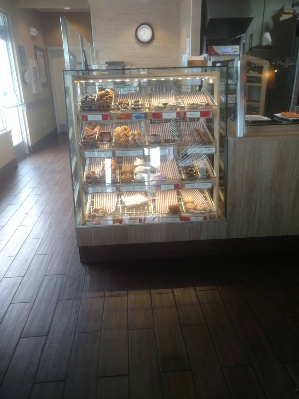 Tim Hortons | restaurant | 3334 Henry St, Norton Shores, MI 49441, USA | 2313456485 OR +1 231-345-6485
