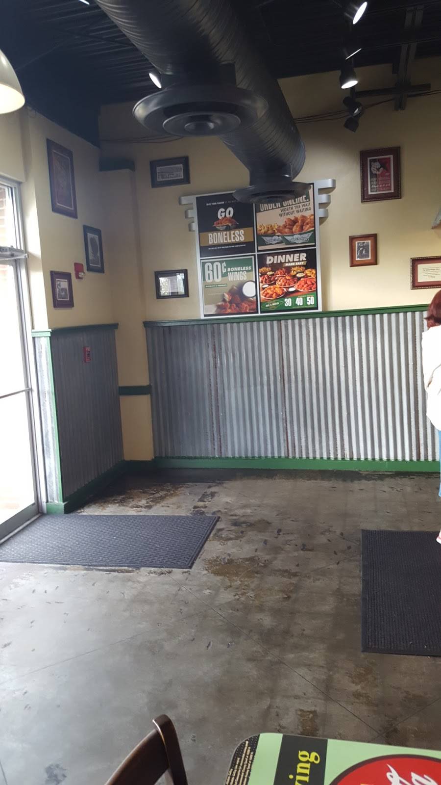 Wingstop | restaurant | 3626 S Grand Blvd, St. Louis, MO 63118, USA | 3147769464 OR +1 314-776-9464