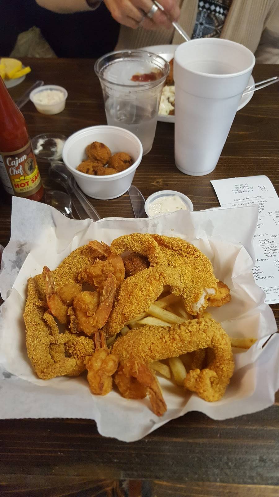 Doe Bellys | restaurant | 300 W Broad St, Forney, TX 75126, USA | 9725522119 OR +1 972-552-2119