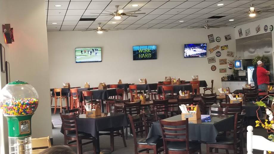 Smokeys Neighborhood Grill | restaurant | 501 E Bangs Ave, Modesto, CA 95356, USA | 2095546999 OR +1 209-554-6999