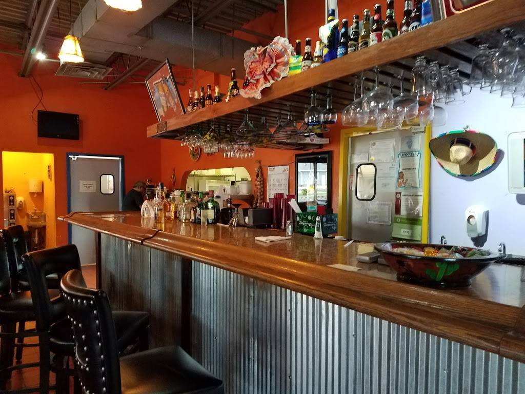 Alvarez Mexican Restaurant | restaurant | 205 E Riverside Blvd, Loves Park, IL 61111, USA | 8156334588 OR +1 815-633-4588