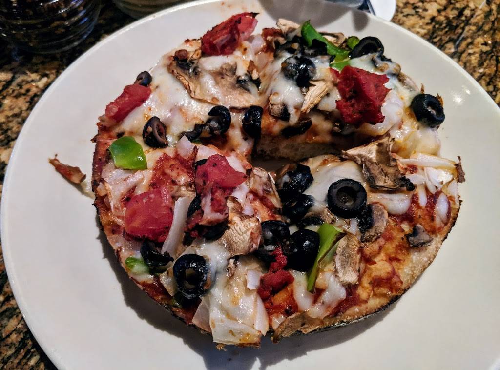 BJs Restaurant & Brewhouse | restaurant | 3155 W Chandler Blvd, Chandler, AZ 85226, USA | 4809170631 OR +1 480-917-0631