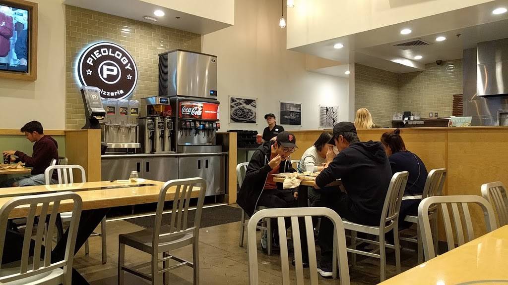 Pieology Pizzeria Gateway Courtyard | restaurant | 1630 Gateway Blvd E, Fairfield, CA 94533, USA | 7074271169 OR +1 707-427-1169