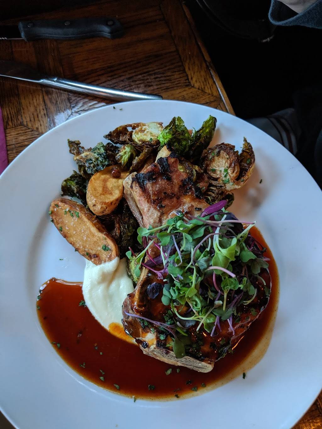 Jimmys HideAway | restaurant | 179 Commercial St, Provincetown, MA 02657, USA | 5084871011 OR +1 508-487-1011