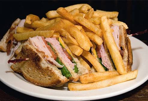 Tailgate Sports Bar & Grill | restaurant | 11215 Abercorn St #2, Savannah, GA 31419, USA | 9129212269 OR +1 912-921-2269