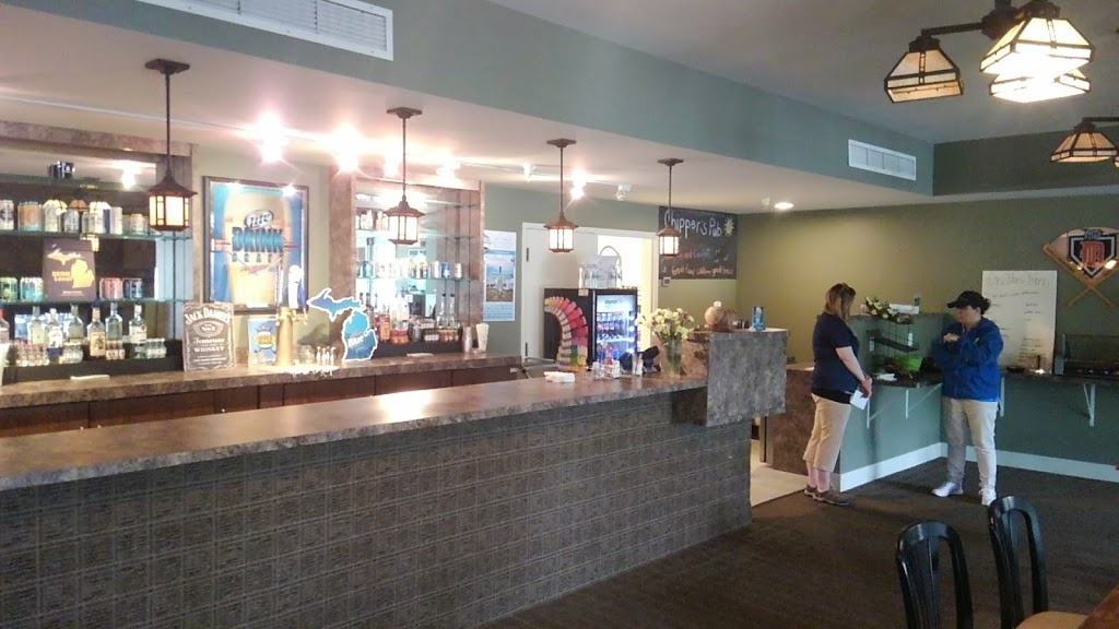 Chippers Pub | restaurant | 2618 Hawks Eye Dr, Bellaire, MI 49615, USA | 2315333030 OR +1 231-533-3030