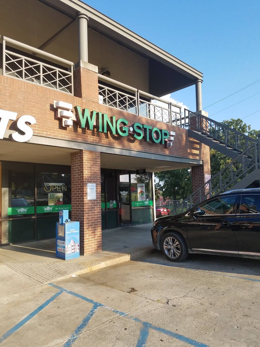 Wingstop | restaurant | 2430 S Interstate 35 Ste 100, Denton, TX 76205, USA | 9404839464 OR +1 940-483-9464