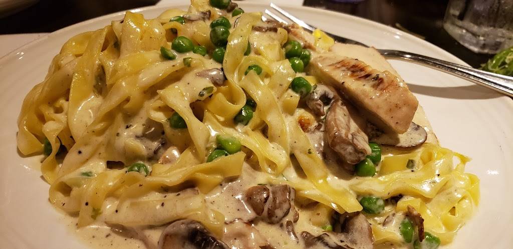 Carrabbas Italian Grill | restaurant | 650 N US-441, The Villages, FL 32159, USA | 3524301304 OR +1 352-430-1304