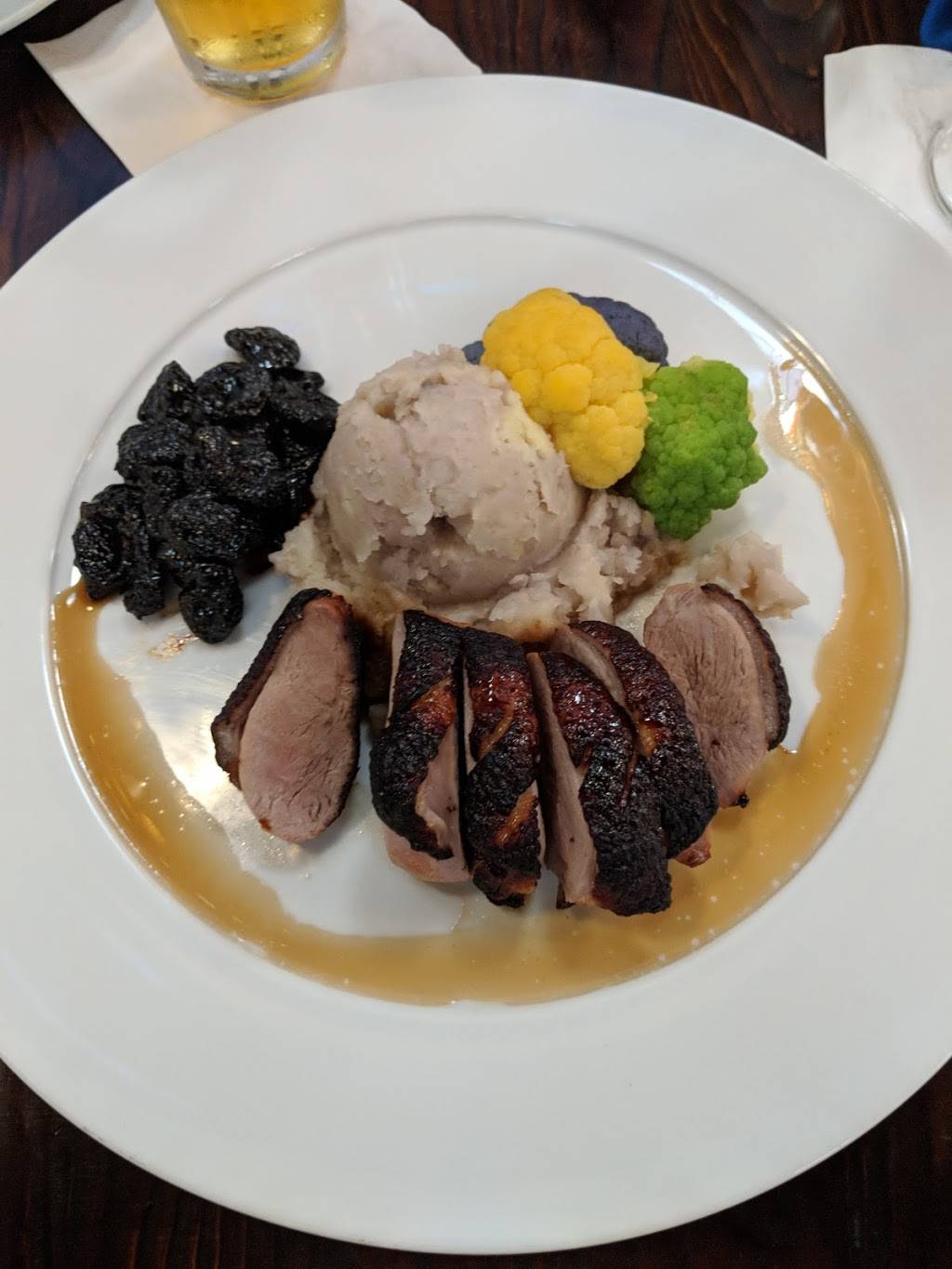 The Tower Craft Bar & Grill | restaurant | 1200 Truxtun Ave #100, Bakersfield, CA 93301, USA | 6613219597 OR +1 661-321-9597