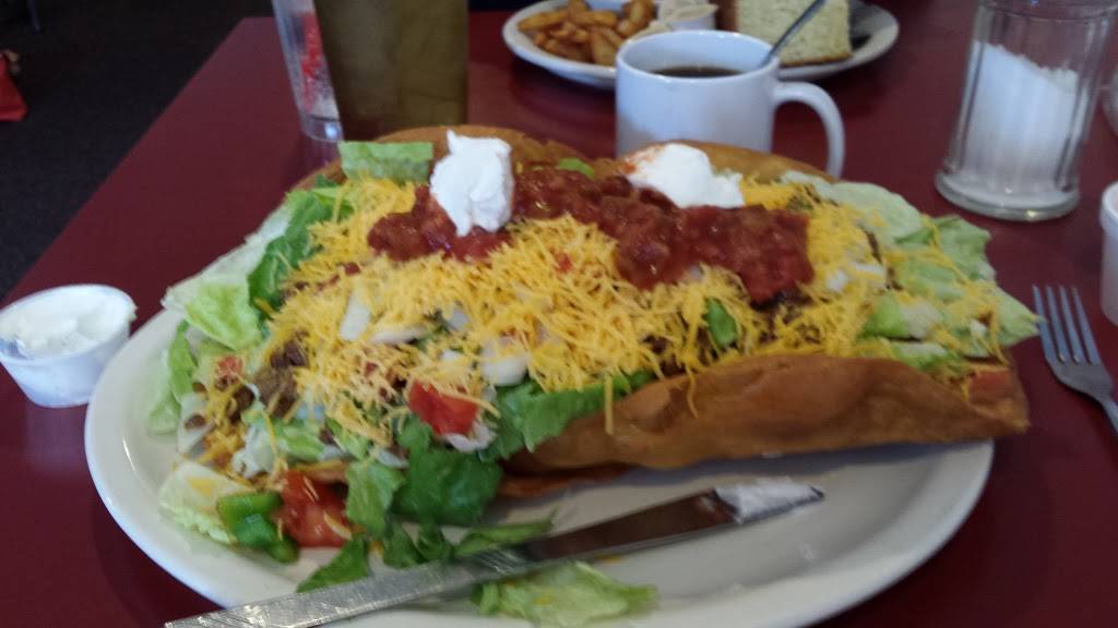 Cindy Bs Cafe | restaurant | 1110 Locust St, Murphysboro, IL 62966, USA | 6186842776 OR +1 618-684-2776