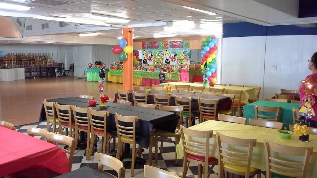 Pepes Pizza | meal delivery | 9615 Overlake Dr, Dallas, TX 75220, USA | 2143504405 OR +1 214-350-4405