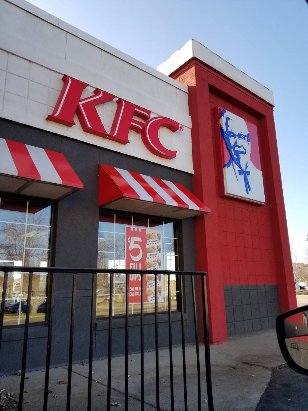 KFC | restaurant | 1560 Robert Street, South, St Paul, MN 55118, USA | 6514579822 OR +1 651-457-9822