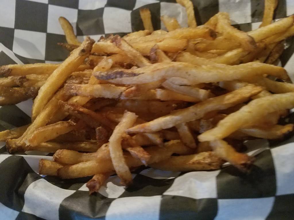 High Pointe Restaurant & Tavern, Niles | restaurant | 754 Youngstown Warren Rd, Niles, OH 44446, USA | 3305443300 OR +1 330-544-3300