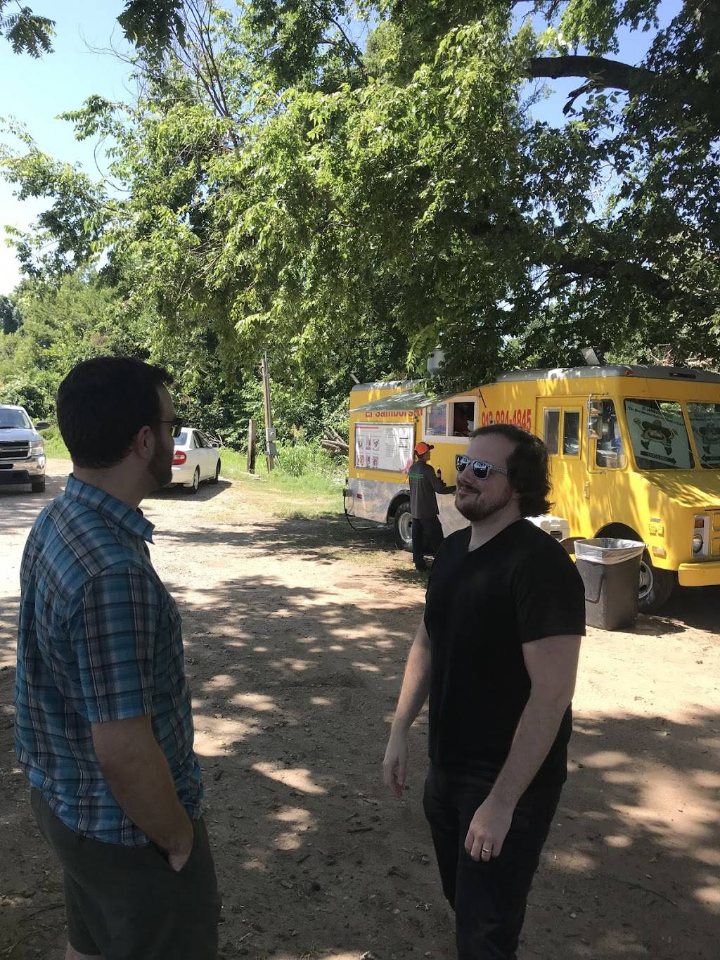 El Somborsito | restaurant | 8700 S Lewis Ave, Tulsa, OK 74137, USA | 9188844845 OR +1 918-884-4845