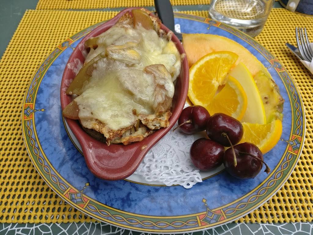 Cafe Floral | restaurant | 100 Chemin Lakeside, Knowlton, QC J0E 1V0, Canada | 4502430792 OR +1 450-243-0792