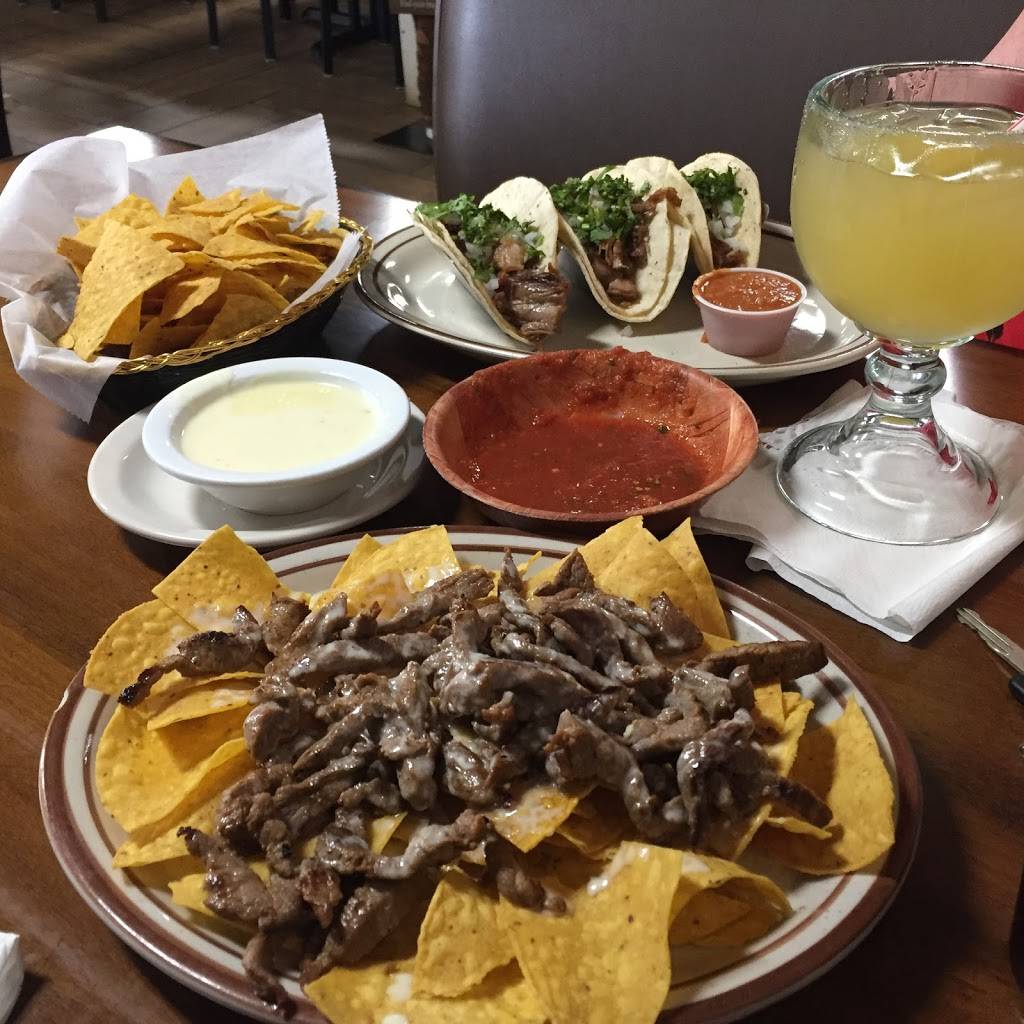 Los Rancheros | restaurant | 2101 TN-96, Burns, TN 37029, USA | 6153267038 OR +1 615-326-7038