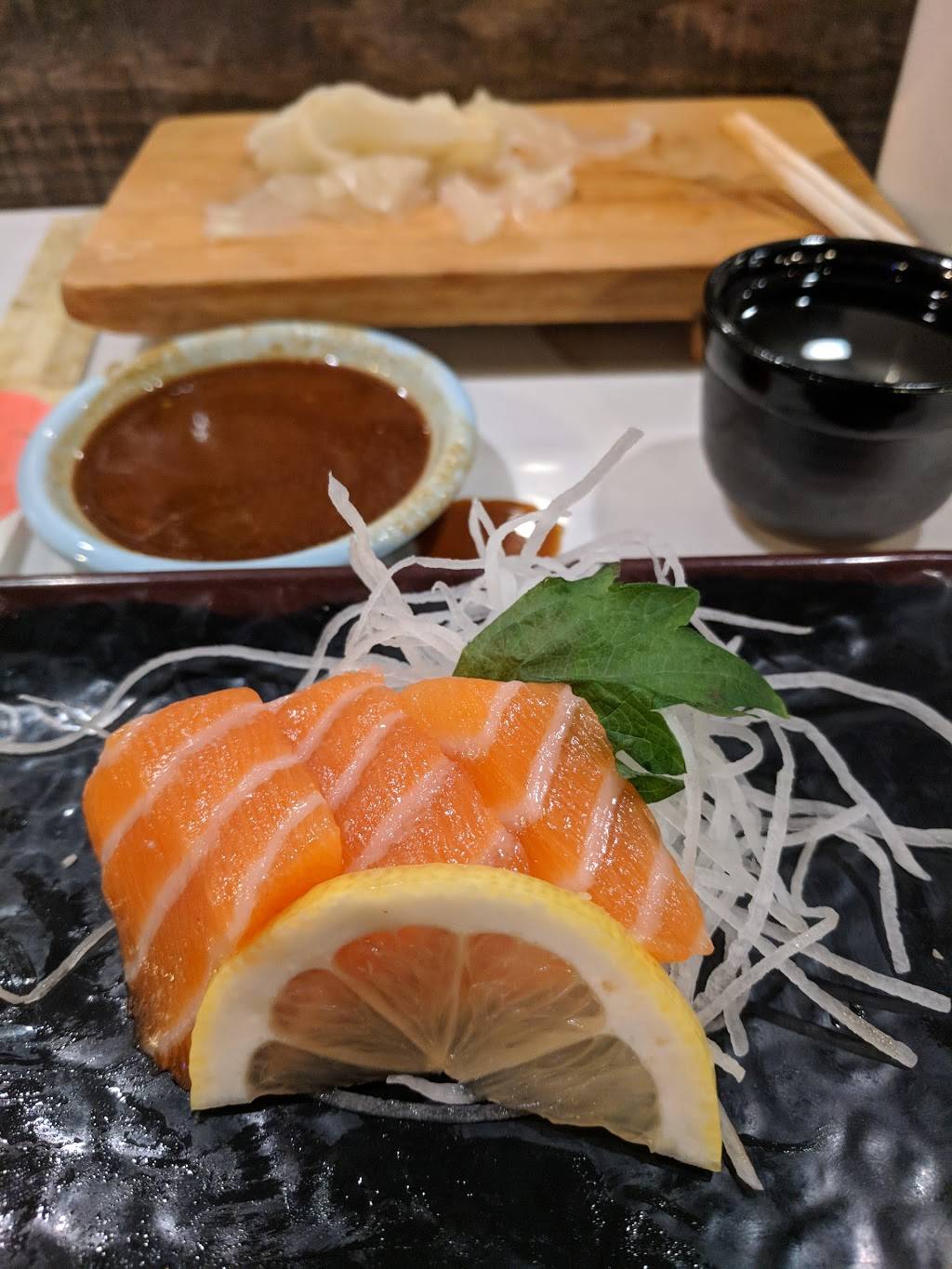 Full Moon Sushi | restaurant | 647 Camino De Los Mares, San Clemente, CA 92673, USA | 9494891360 OR +1 949-489-1360