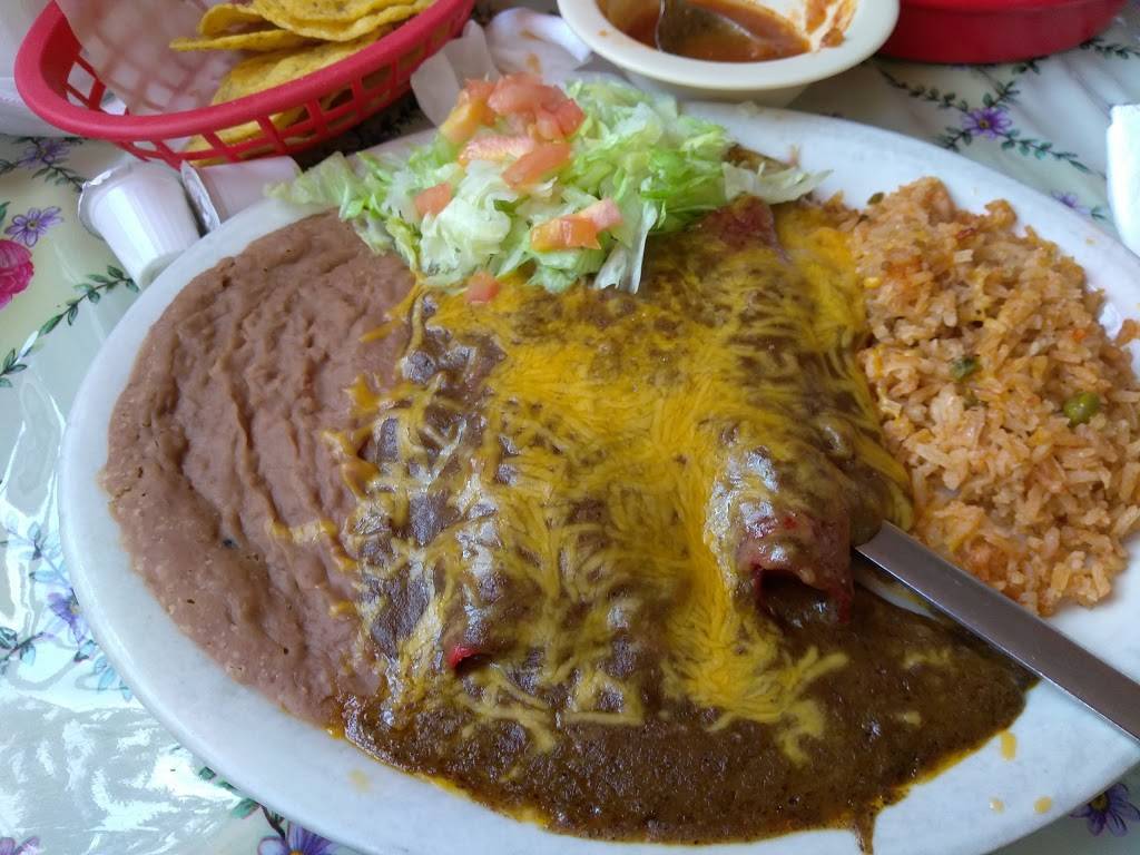 Flor De Chiapas | restaurant | 1045 Bandera Rd, San Antonio, TX 78228, USA | 2104328664 OR +1 210-432-8664