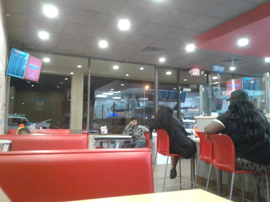 Dominos Pizza | meal delivery | 3000 Airways Blvd, Memphis, TN 38116, USA | 9013449999 OR +1 901-344-9999