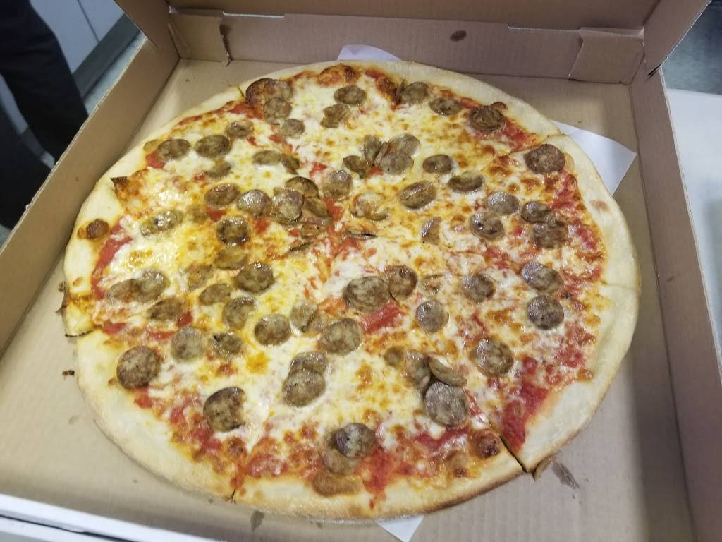 Airways Pizza & Gyro | restaurant | 90-13 Astoria Blvd, East Elmhurst, NY 11369, USA | 7187795548 OR +1 718-779-5548