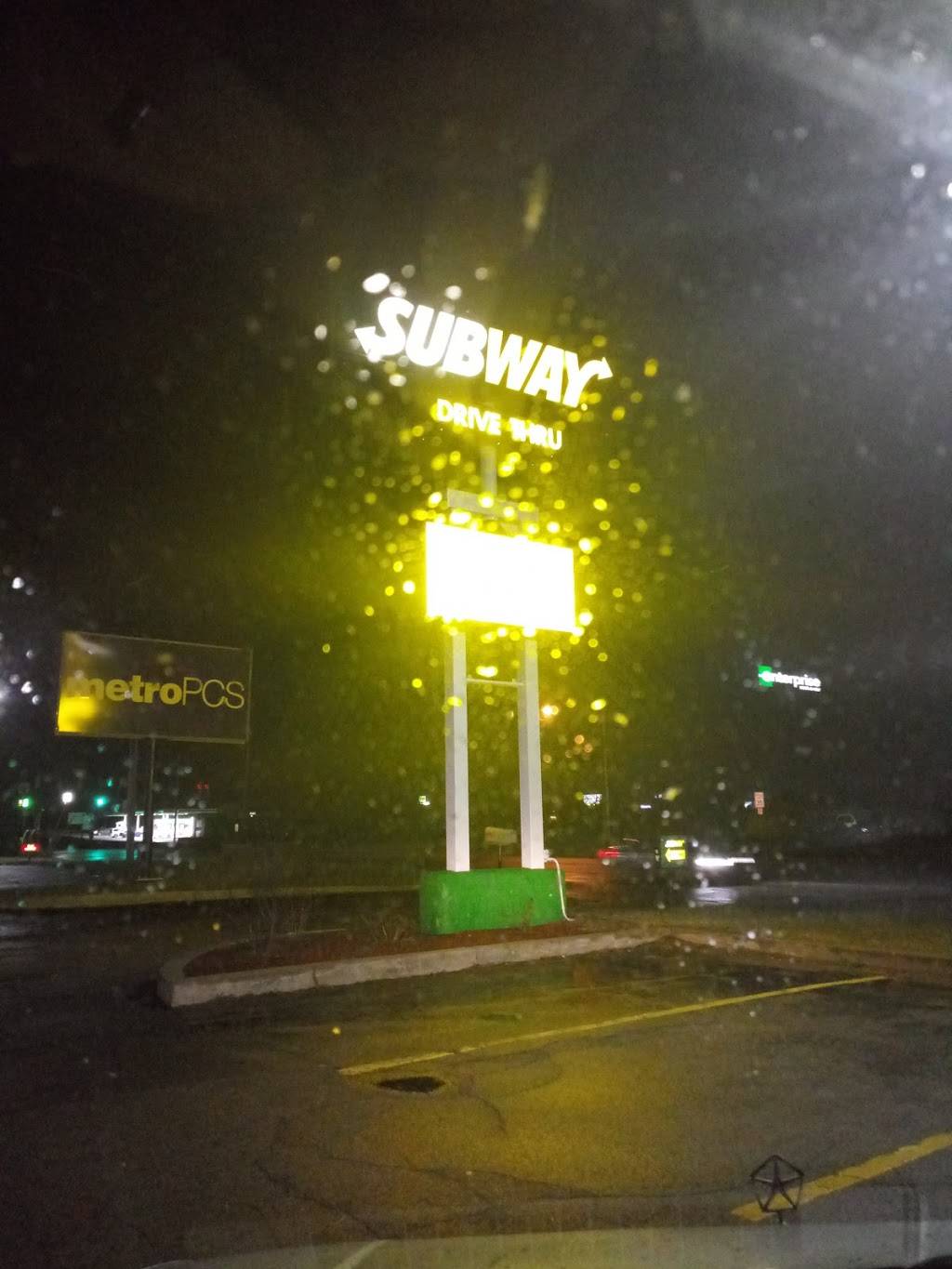 Subway Restaurants | restaurant | 4117 W Pierson Rd, Flint, MI 48504, USA | 8107873935 OR +1 810-787-3935