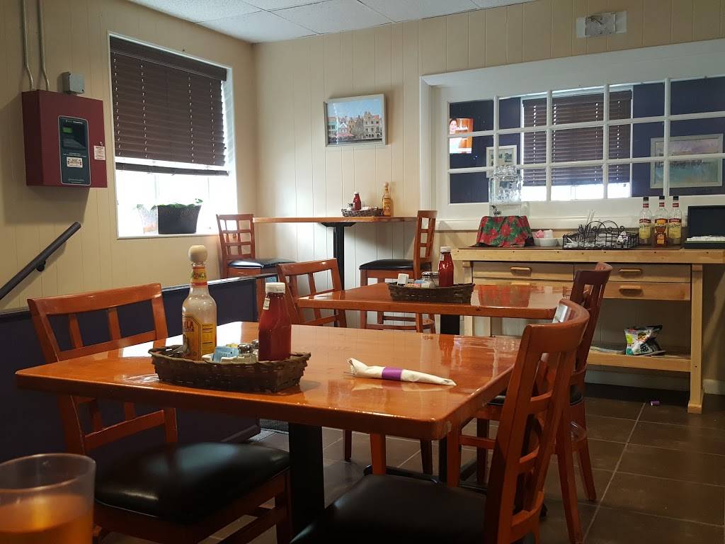 Foodie Café Catering | cafe | 10 Pearl St, Framingham, MA 01702, USA | 5083097349 OR +1 508-309-7349