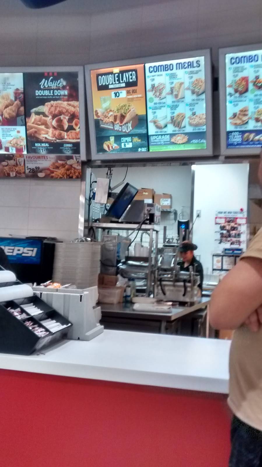 Taco Bell | meal takeaway | 100 Bayshore Dr, Nepean, ON K2B 8C1, Canada | 6137217664 OR +1 613-721-7664