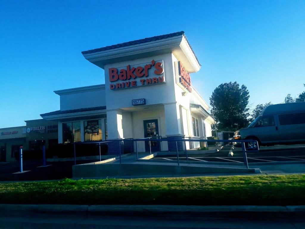 Bakers Drive-Thru | restaurant | 18775 Valley Blvd, Bloomington, CA 92316, USA | 9098845233 OR +1 909-884-5233