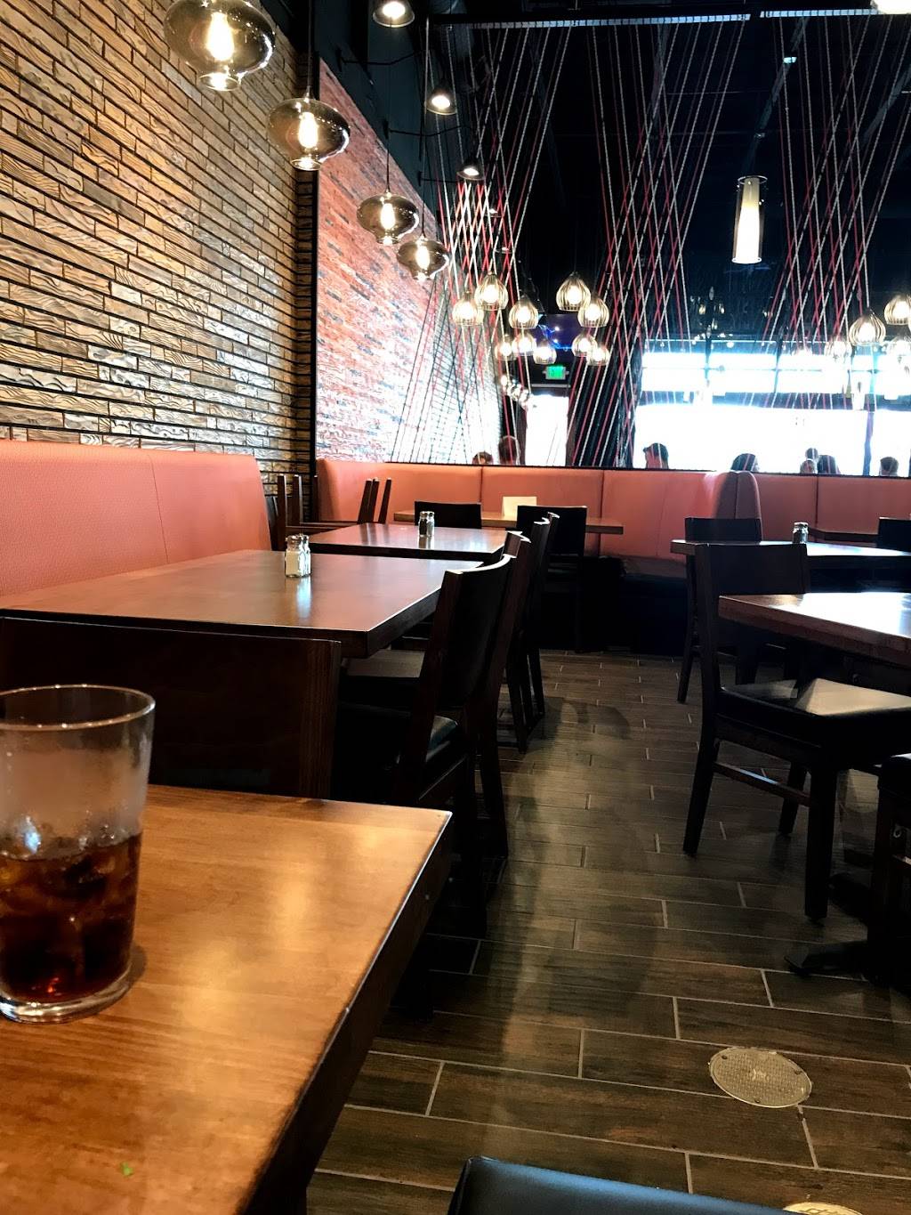 Galos Flame Grilled Chicken | restaurant | 907 NW Ballard Way #100, Seattle, WA 98107, USA | 2064031805 OR +1 206-403-1805