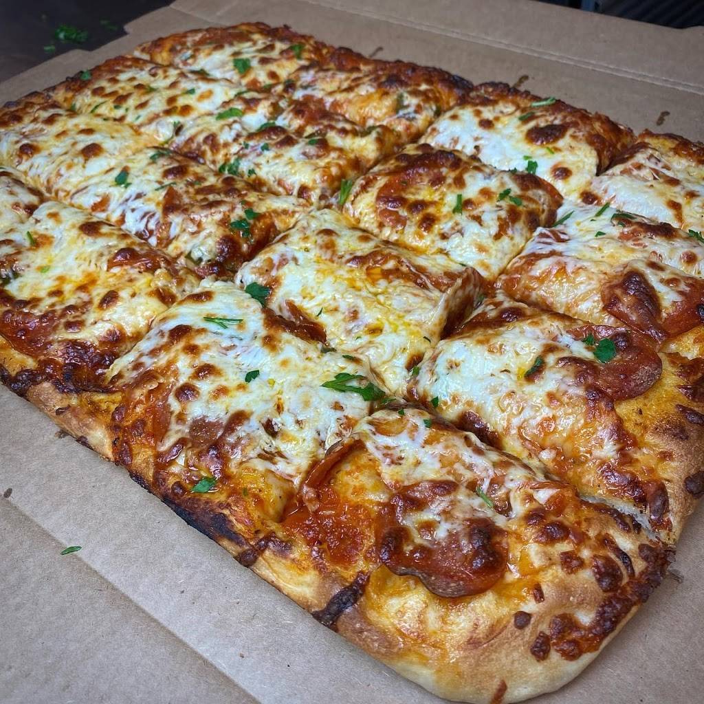 MarMars Pop-up Pizza Kitchen | restaurant | 3355 Richmond Rd, Beachwood, OH 44122, USA | 2163163355 OR +1 216-316-3355