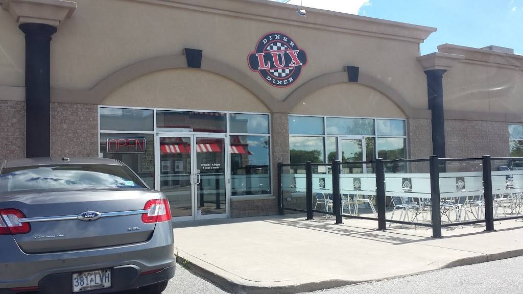 Lux Diner | restaurant | 33 Amy Croft Dr, Windsor, ON N9K 1C7, Canada | 5197358001 OR +1 519-735-8001