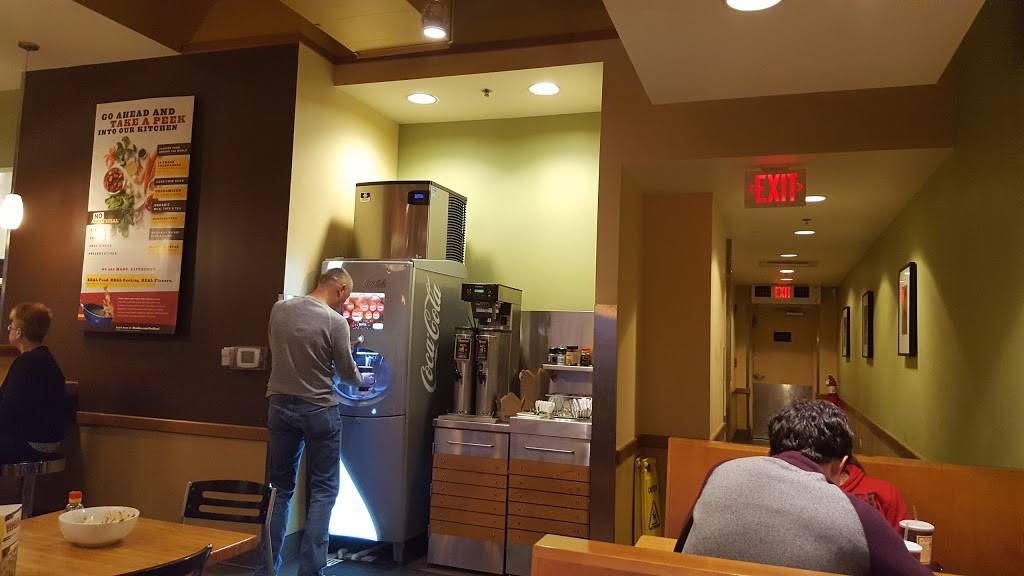 Noodles and Company | restaurant | 1001 75th St At, Lemont Rd, Woodridge, IL 60517, USA | 6304271980 OR +1 630-427-1980