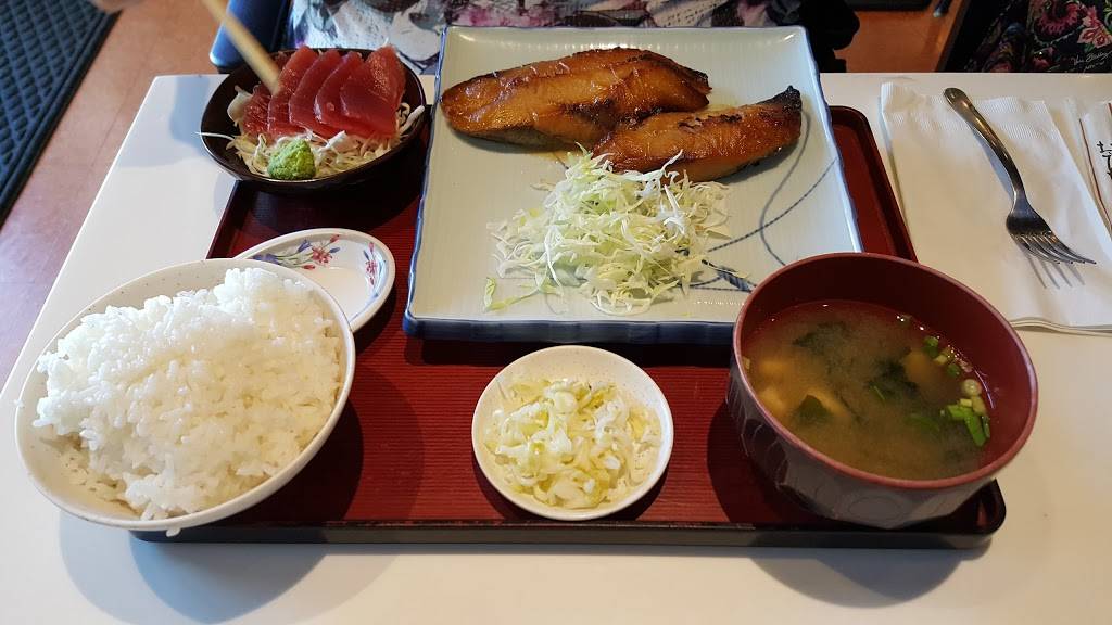 Saito and Pho Restaurant | restaurant | 91-902 Fort Weaver Rd #106, Ewa Beach, HI 96706, USA | 8086896770 OR +1 808-689-6770