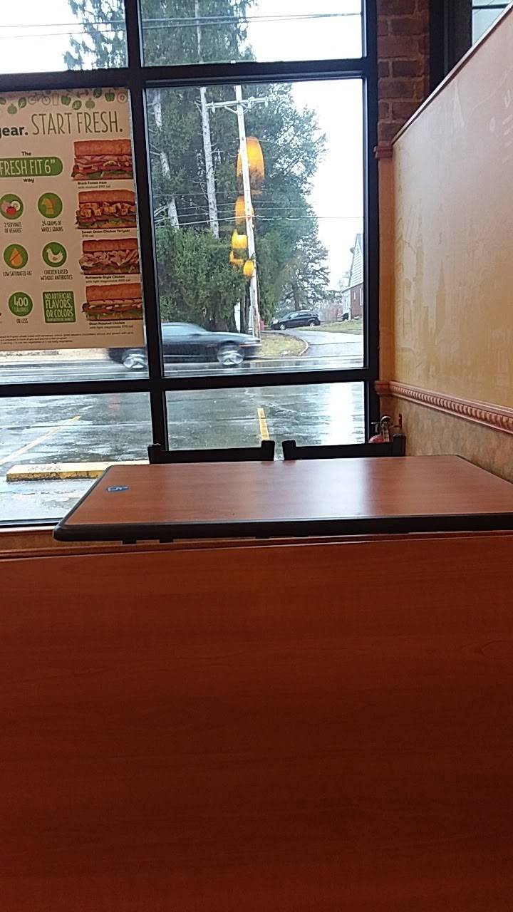 Subway | restaurant | 519 W Pike St, Morrow, OH 45152, USA | 5138997328 OR +1 513-899-7328