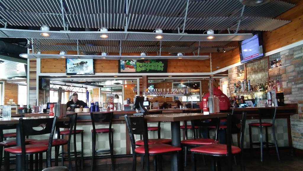 Chilis Grill & Bar | meal takeaway | 302 Cooley St, Springfield, MA 01128, USA | 4134269507 OR +1 413-426-9507