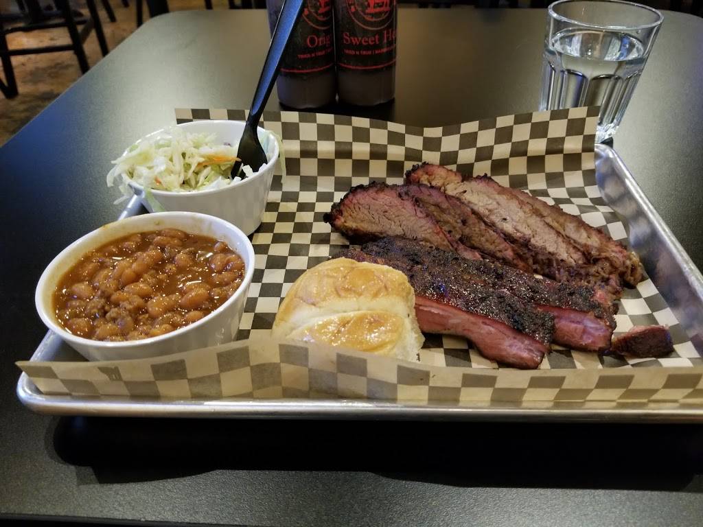 Smokin Woods BBQ Cafe | restaurant | 4307 Telegraph Ave, Oakland, CA 94609, USA | 5104238634 OR +1 510-423-8634