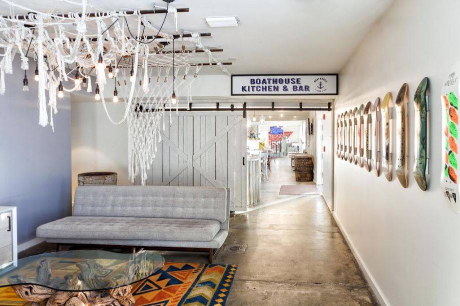 Postcard Inn On The Beach | restaurant | 6300 Gulf Blvd, St Pete Beach, FL 33706, USA | 8002378918 OR +1 800-237-8918