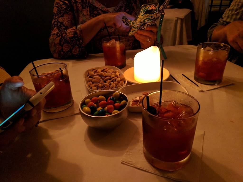 Ernies Wine Bar | restaurant | N49W5471 Portland Rd, Cedarburg, WI 53012, USA | 2623759200 OR +1 262-375-9200