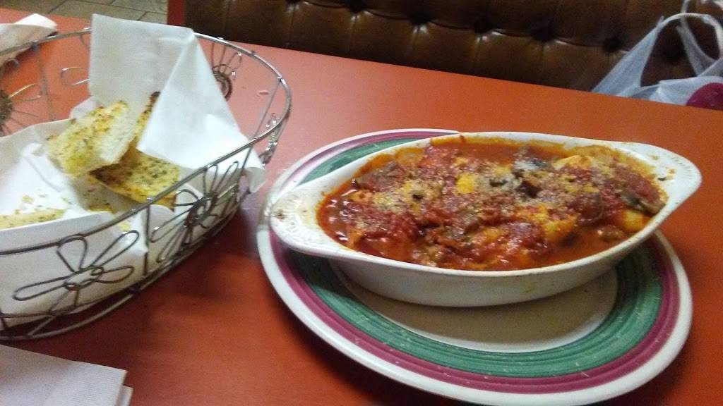 La Gondola Pizzeria | restaurant | 4 Market Square, Pittsburgh, PA 15222, USA | 4122615252 OR +1 412-261-5252