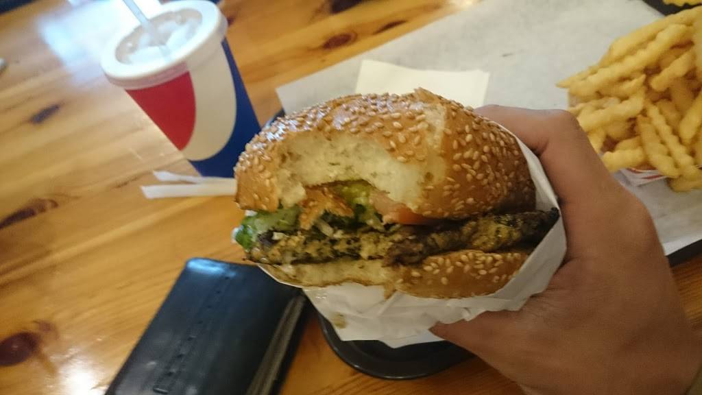 Bongo Burger | restaurant | 2154 Center St, Berkeley, CA 94704, USA | 5105487700 OR +1 510-548-7700