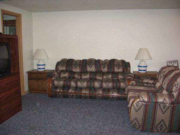 Alhonna Resort & Marina | night club | 677 Outer Dr, Lake Ozark, MO 65049, USA | 5733652634 OR +1 573-365-2634