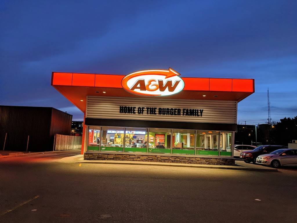 A&W Canada | restaurant | 20 Wellington St E, Guelph, ON N1H 3R8, Canada | 5198212561 OR +1 519-821-2561