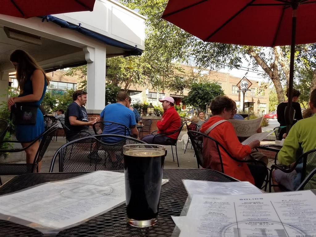 Universal Joint | restaurant | 784 Haywood Rd, Asheville, NC 28806, USA | 8285057262 OR +1 828-505-7262