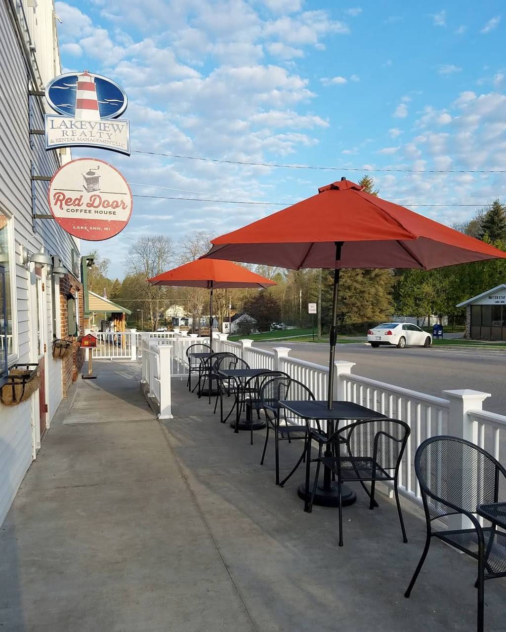 Red Door Coffee House | cafe | 19631 Maple St, Lake Ann, MI 49650, USA | 2316400005 OR +1 231-640-0005